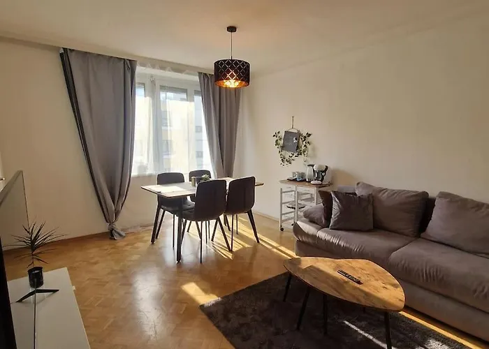 Διαμέρισμα Schoene 2,5 Mit Balkon Und Parkplatz
